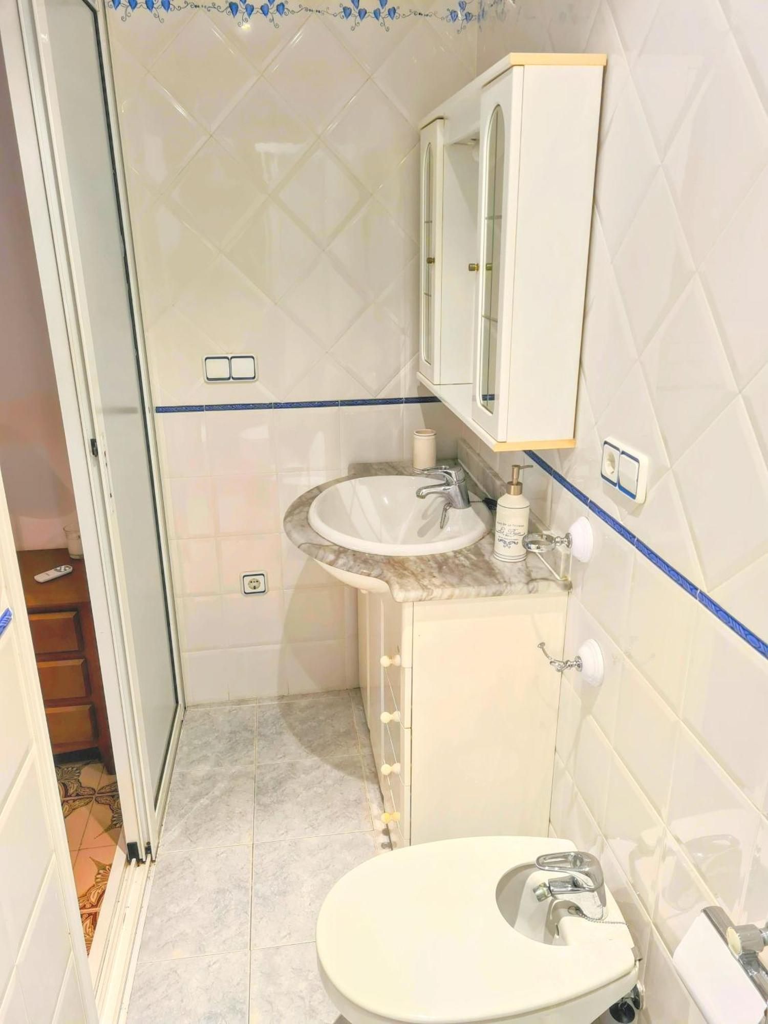 Aparthotel La Traviata - Buñol Zimmer foto