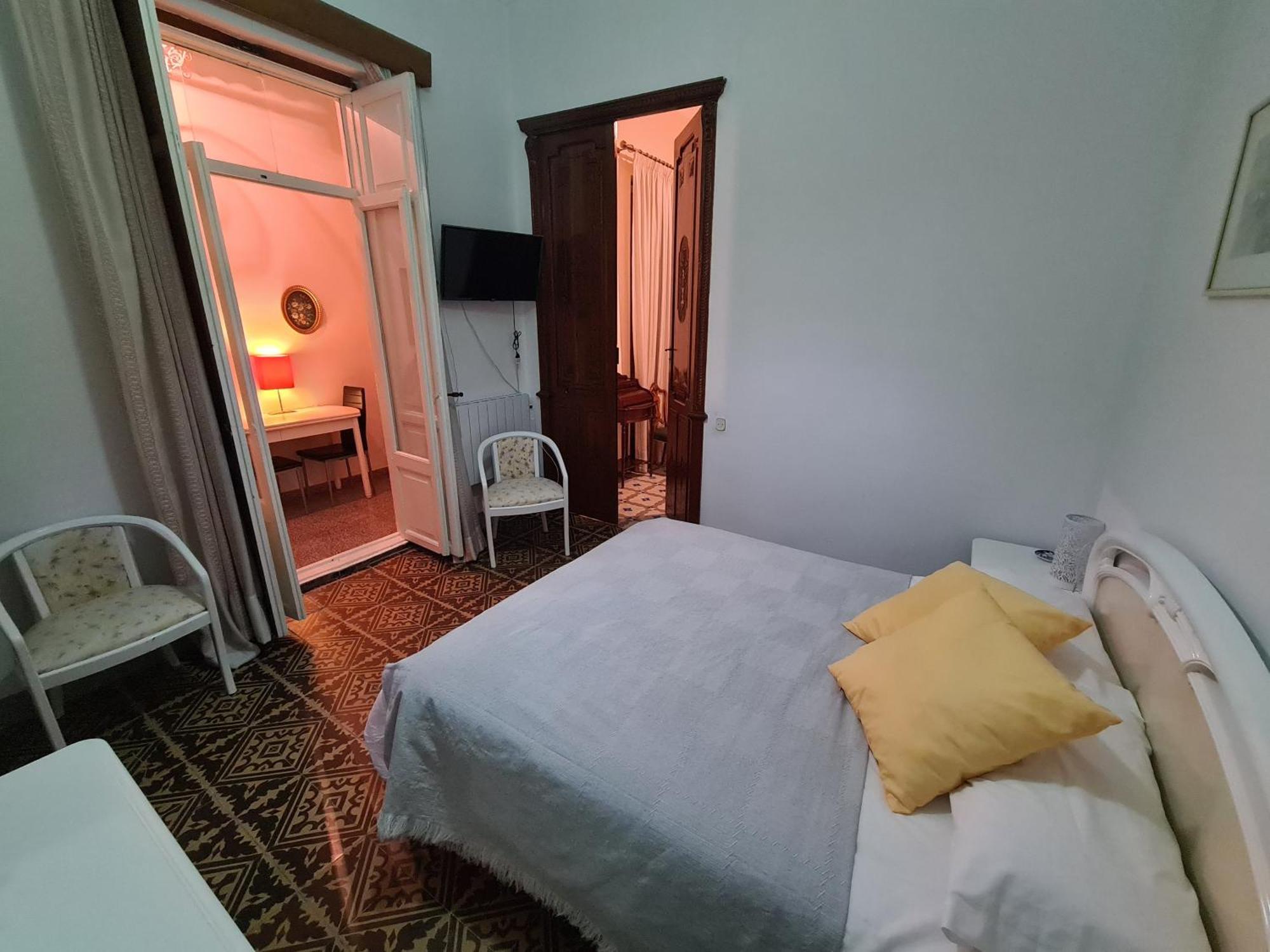Aparthotel La Traviata - Buñol Zimmer foto